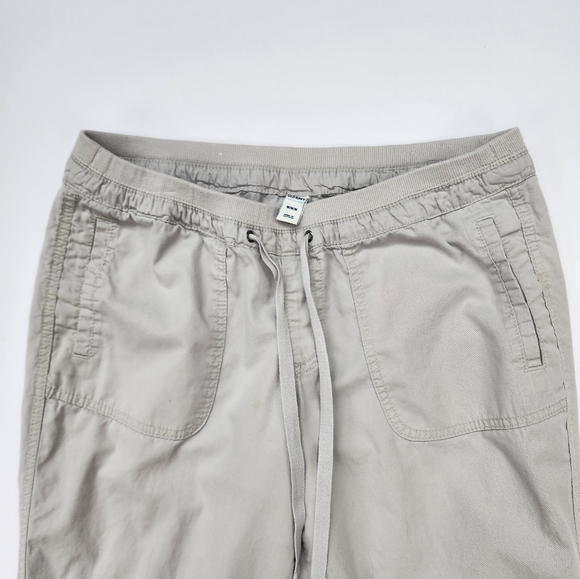 Old Navy Size M Capri Pants - Picture 2 of 3